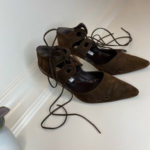 Manolo Blahnik Point Toe Heels Shoes Brown Suede Neiman Marcus Size 37 1/2